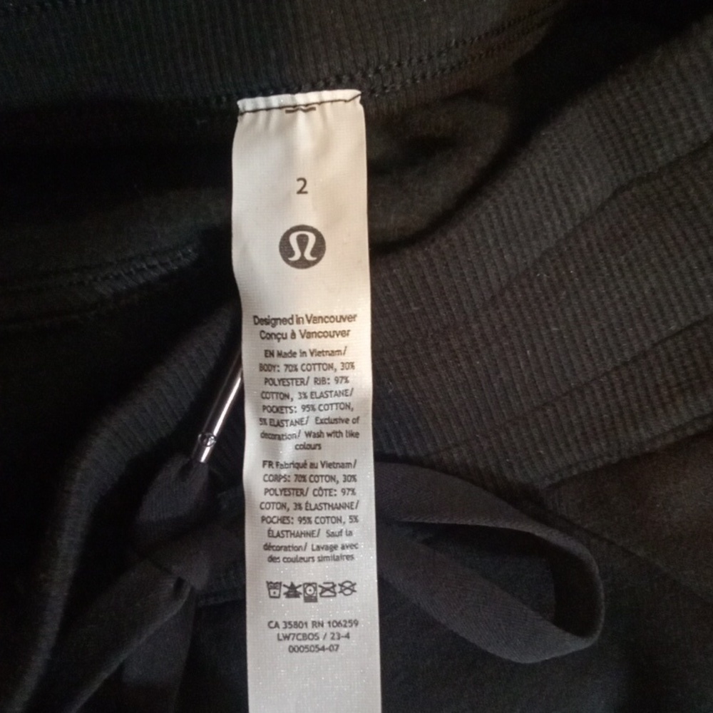 Lululemon Athletica Scuba High Rise Womens Short Relaxed Fit Size 2 - Picture 4 of 9